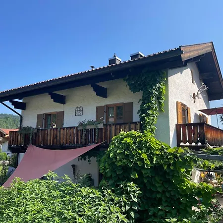Bienennest Διαμέρισμα Mittenwald